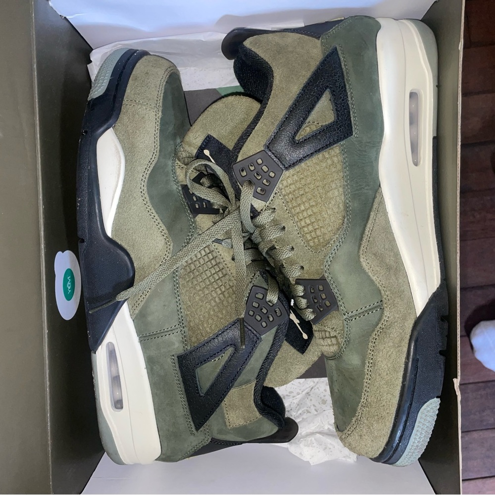Air Jordan 4 retro SE Craft men’s size 13